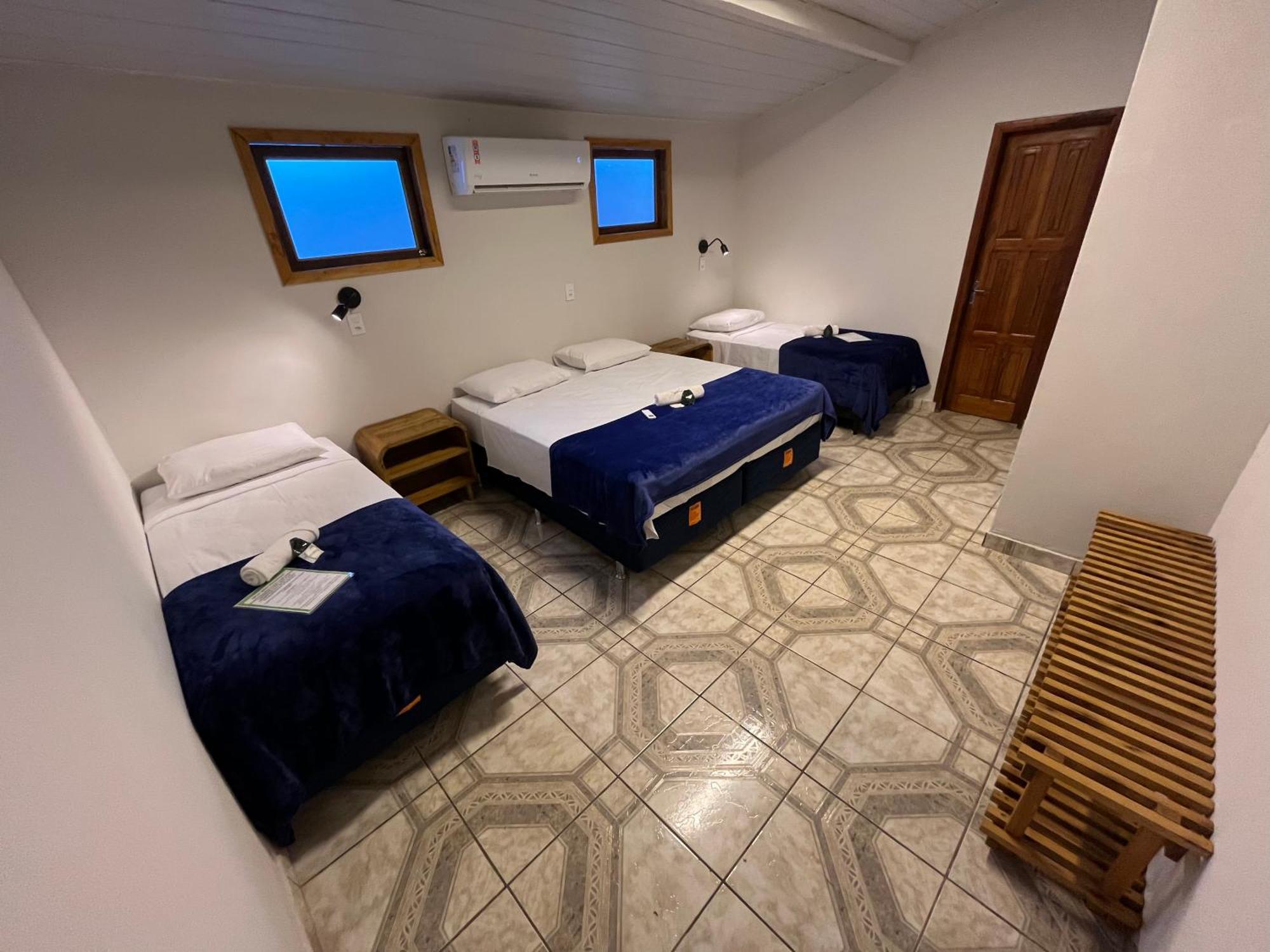 Local Hostel נובו אייראו מראה חיצוני תמונה